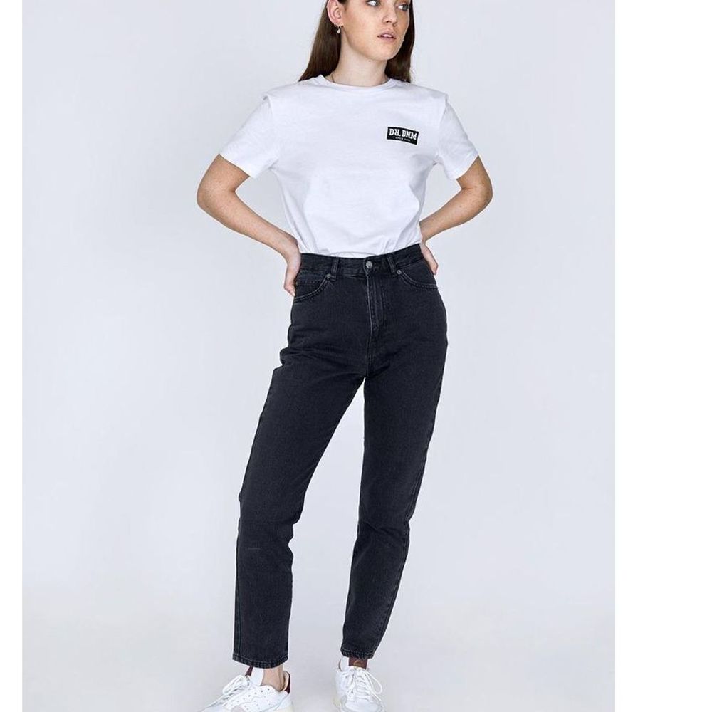 Dr. Denim Nora High Rise Mom Jeans in Black 26/30